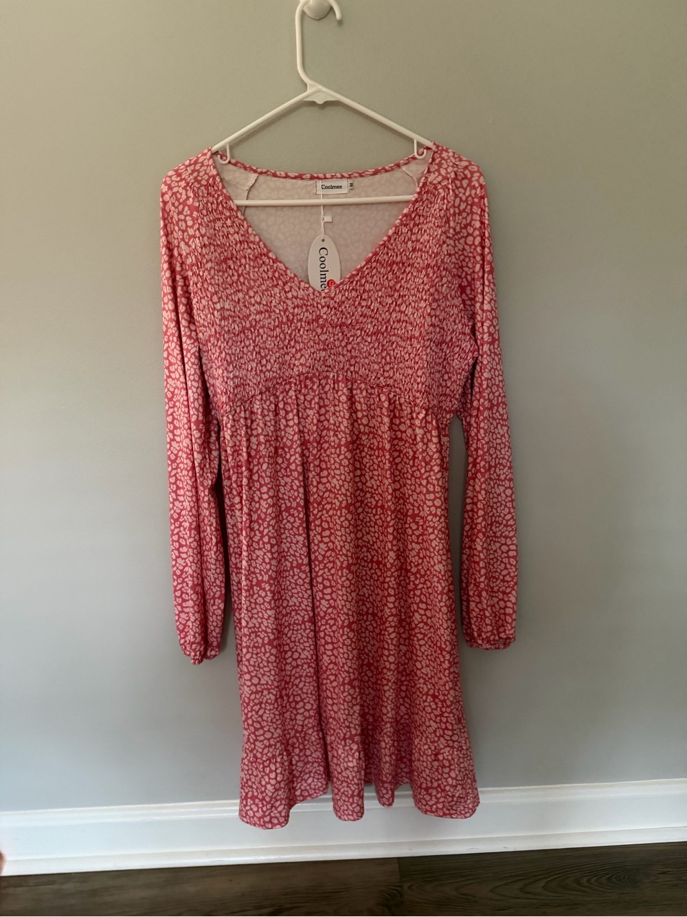 Women's Pink and White Leopard V-Neck Long Sleeve Maternity Dress.  NWT